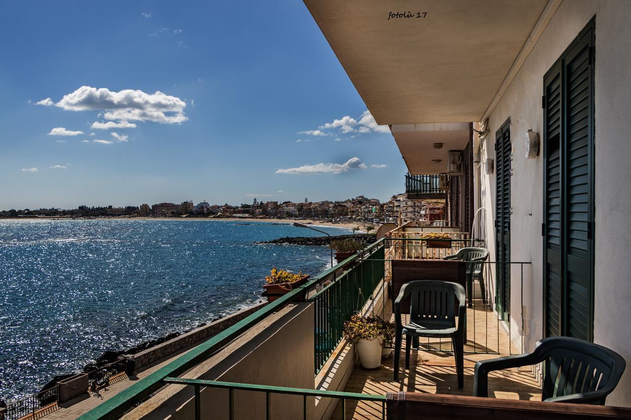 Baia Otello Giardini Naxos Exteriör bild